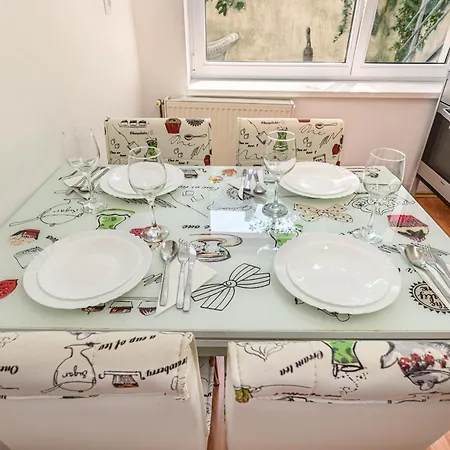 Cu Gradina La Casa Alemar Brasov