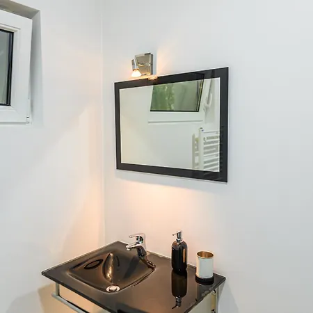 Serene Garden Apartment With Parking Appartement Braşov