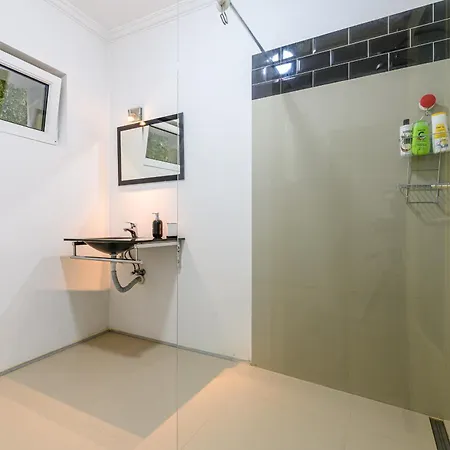 Cu Gradina La Casa Alemar Holiday home *