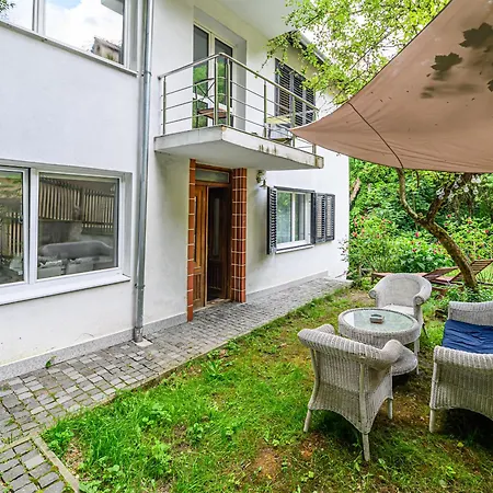 Cu Gradina La Casa Alemar * Брашов