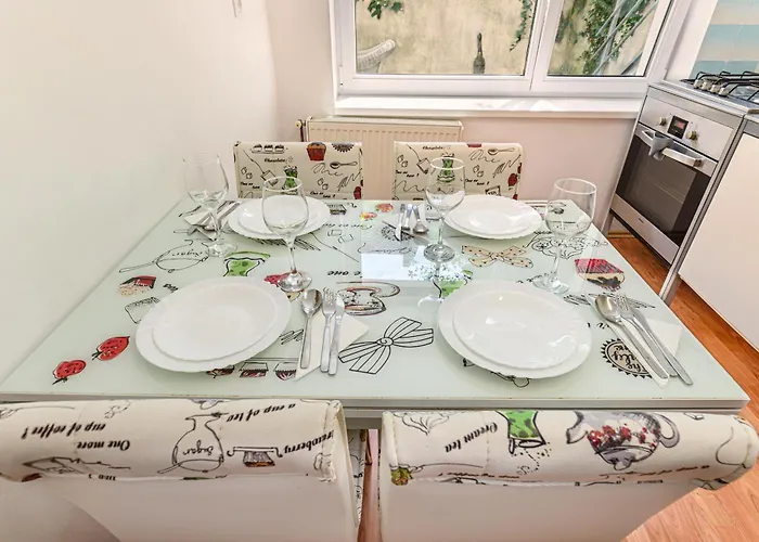 Serene Garden With Parking Braşov