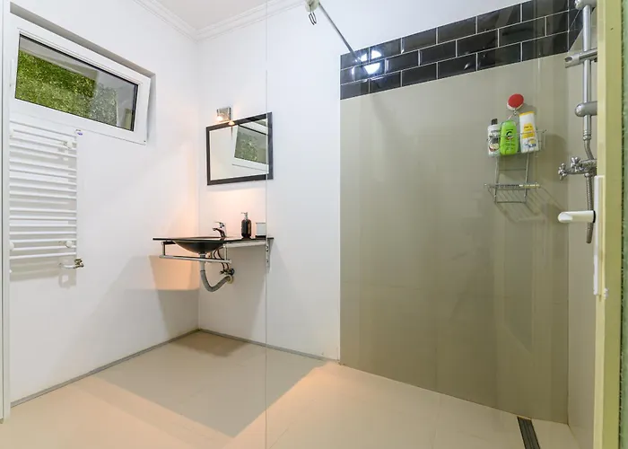 Serene Garden With Parking Appartamento *