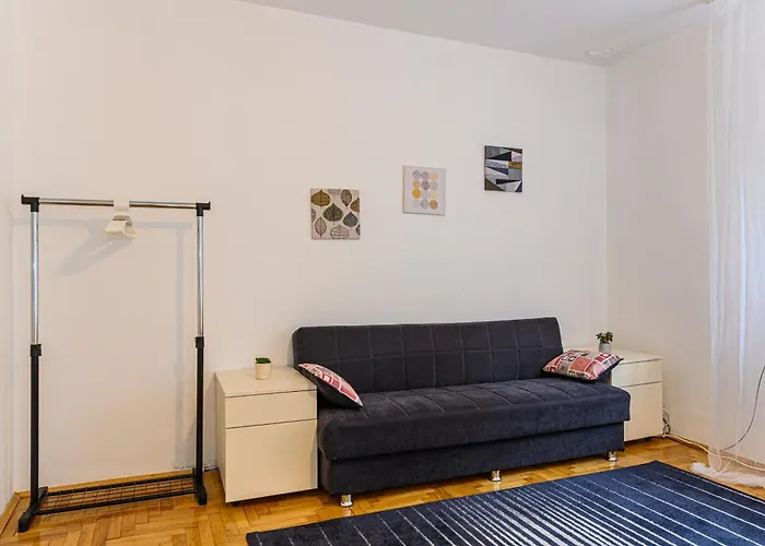 Serene Garden With Parking * Braşov